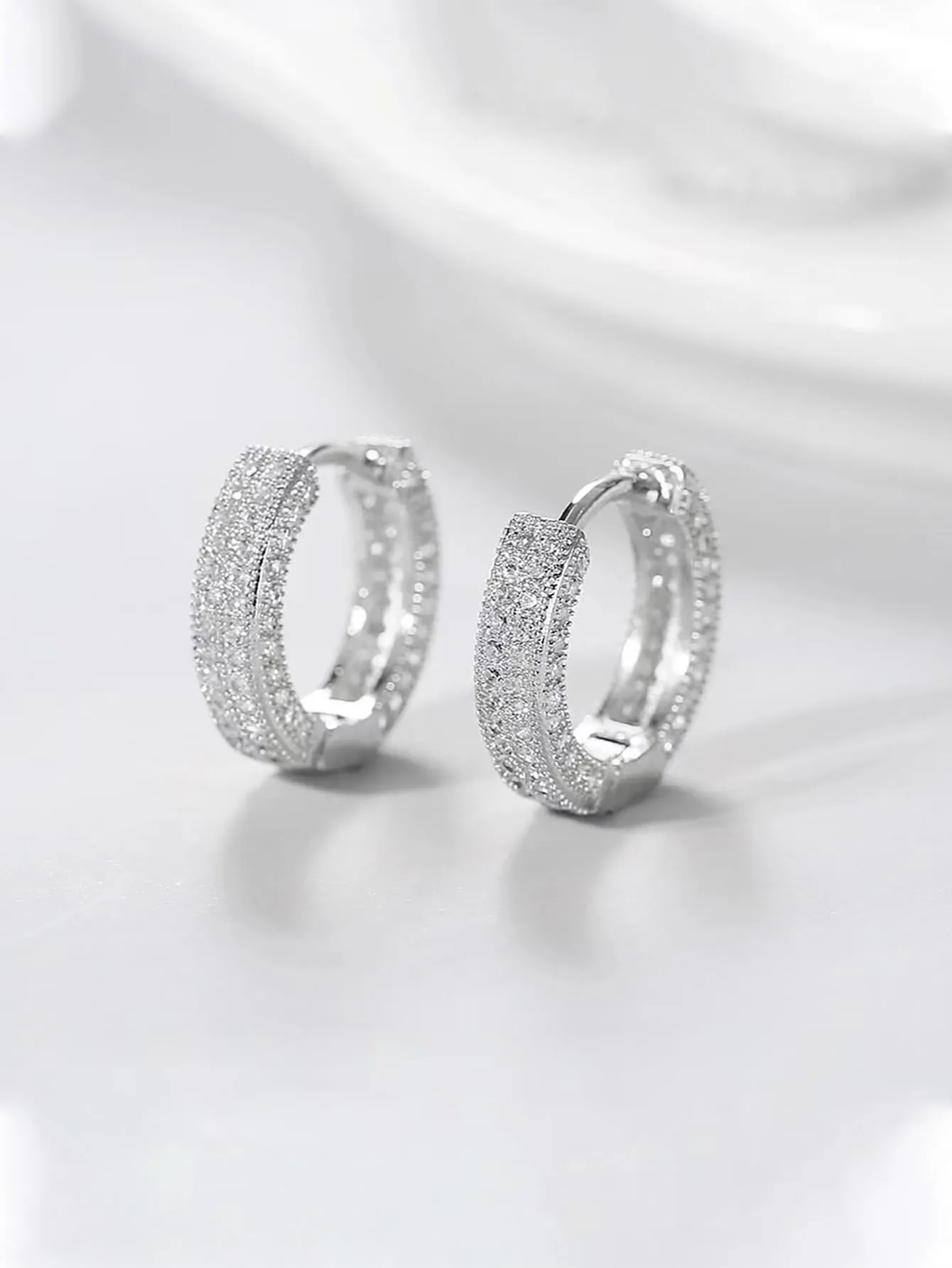 1pair Glamorous Rhinestone Decor Hoop Earrings For Men Women For Daily Life Copper Jewelry