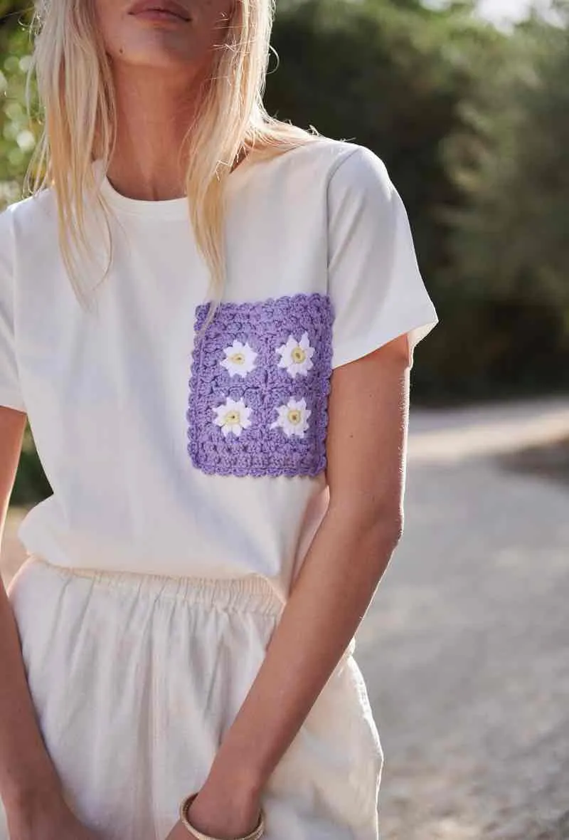 Anobel Copenhagen - T-shirt With Crochet Pocket Q05 - Lilac