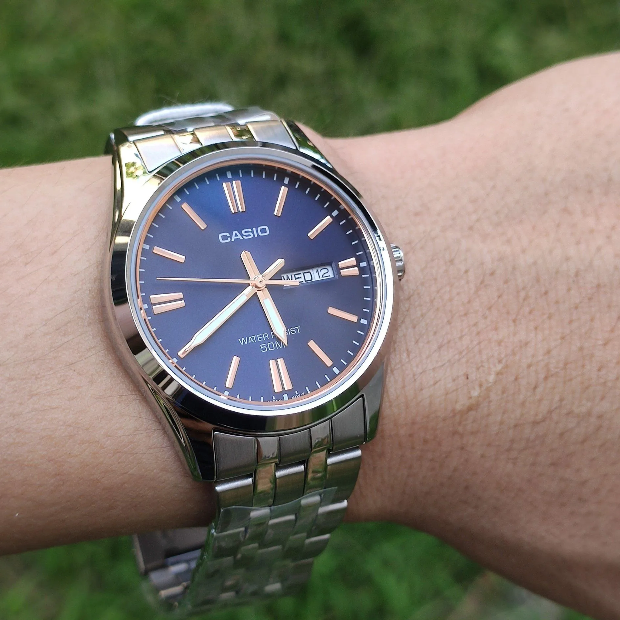Casio - MTP-1335D-2A2VDF - Stainless Steel Wrist Watch for Men