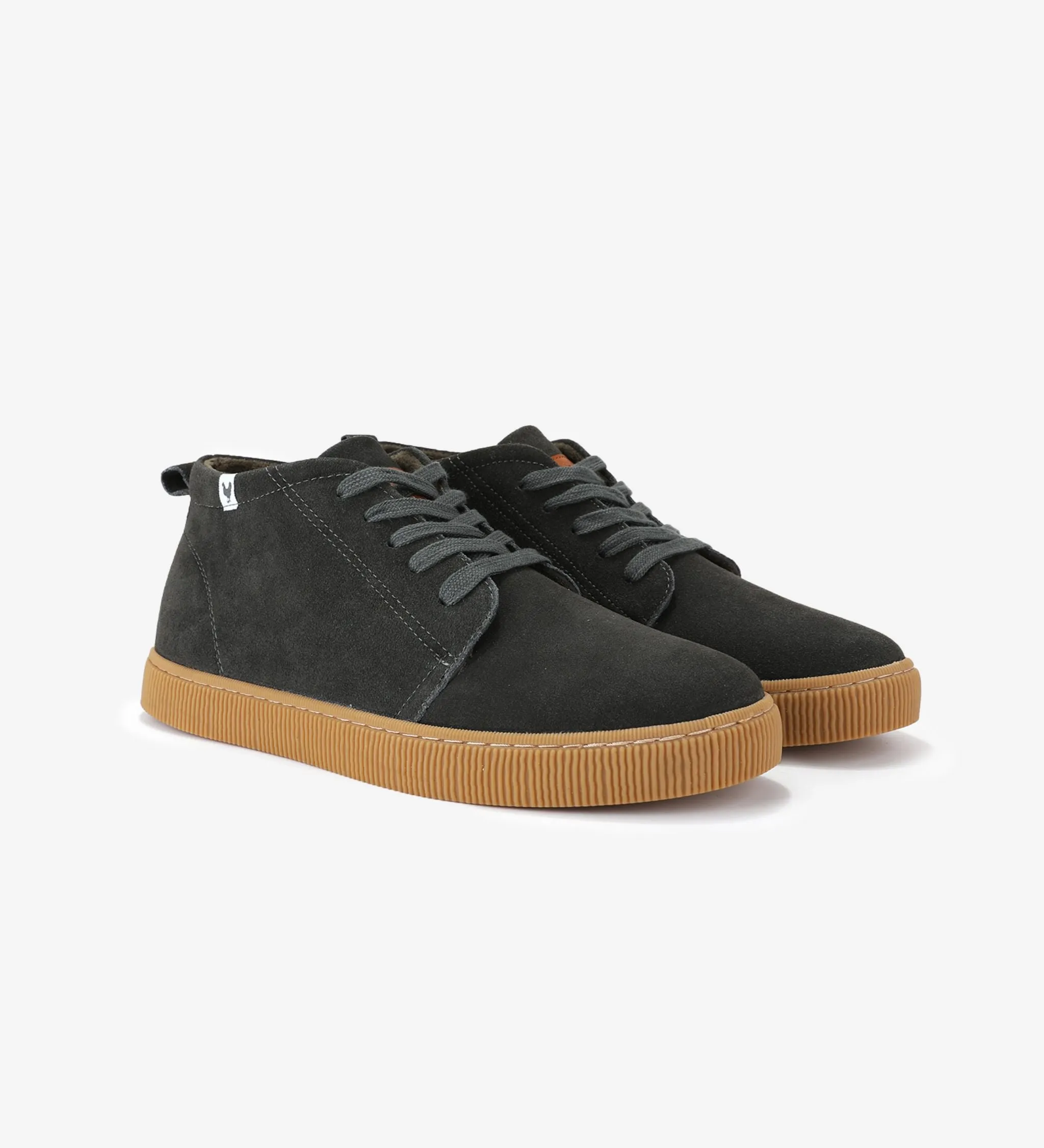 Mens Hiro Suede Chukka Boots: Stylish and Durable Footwear for Any Occasion