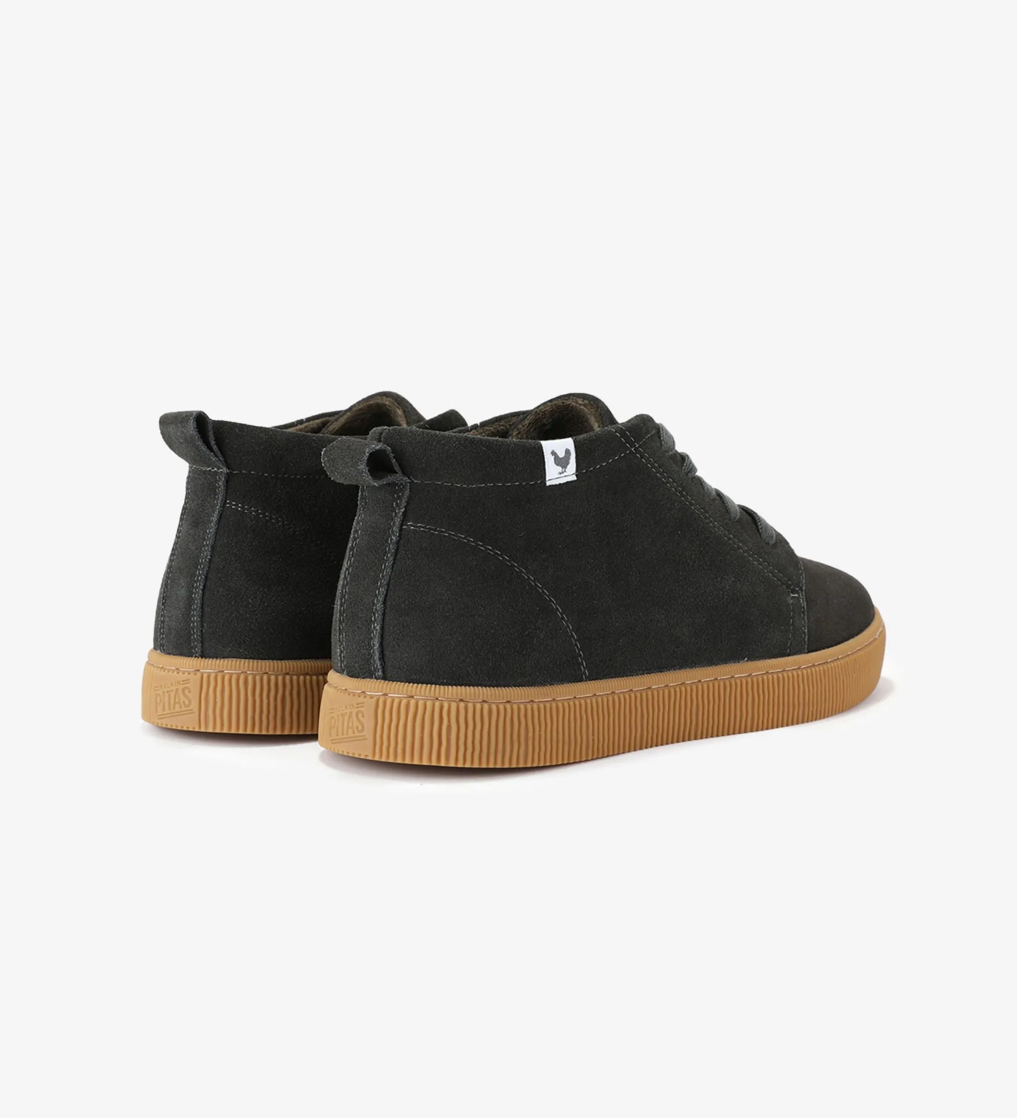 Mens Hiro Suede Chukka Boots: Stylish and Durable Footwear for Any Occasion