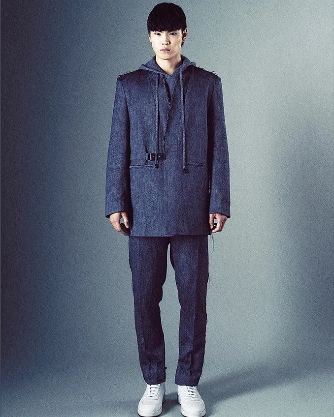KONOYE Suit