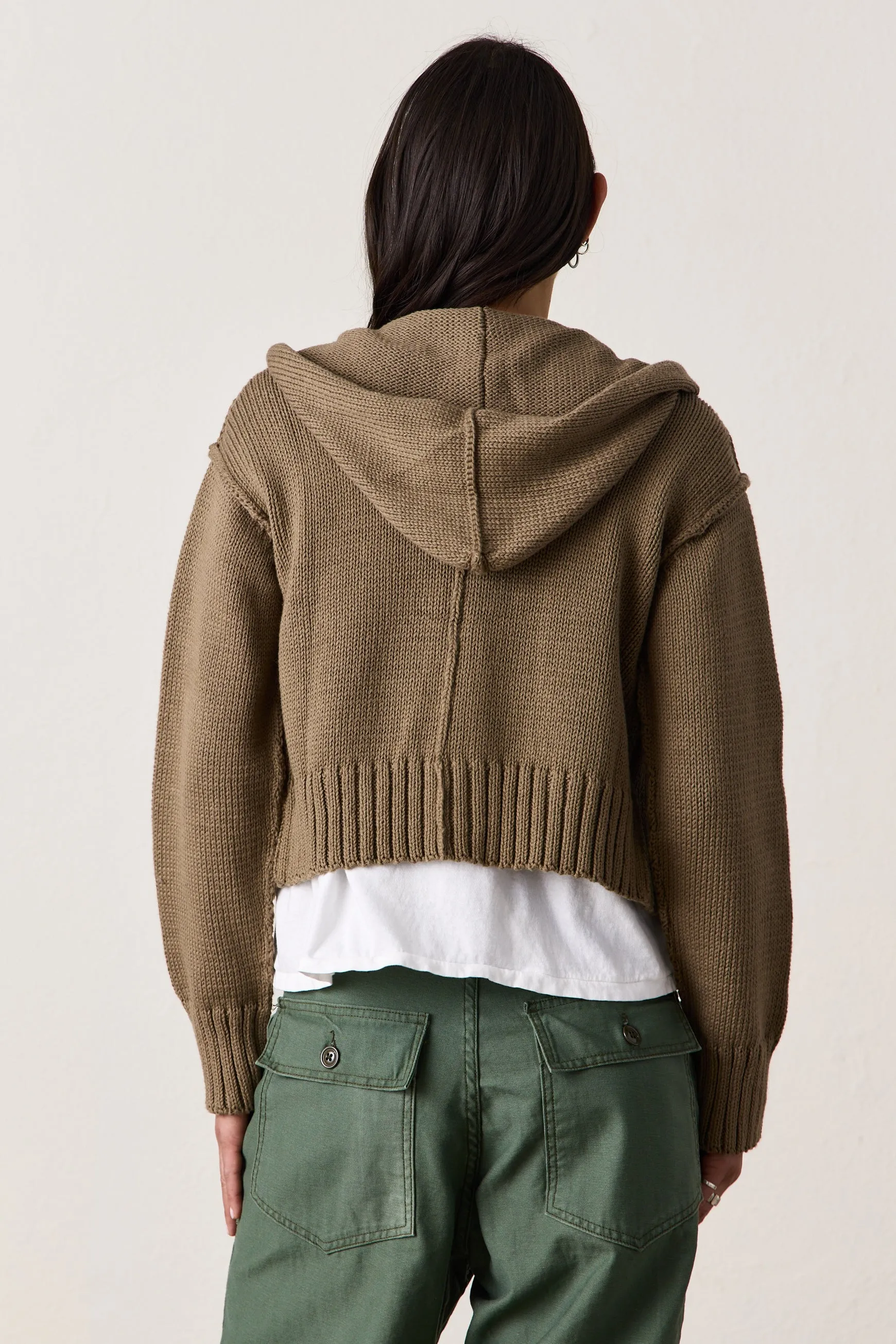 MILLS ZIP FRONT HOODED SWEATER / KHAKI