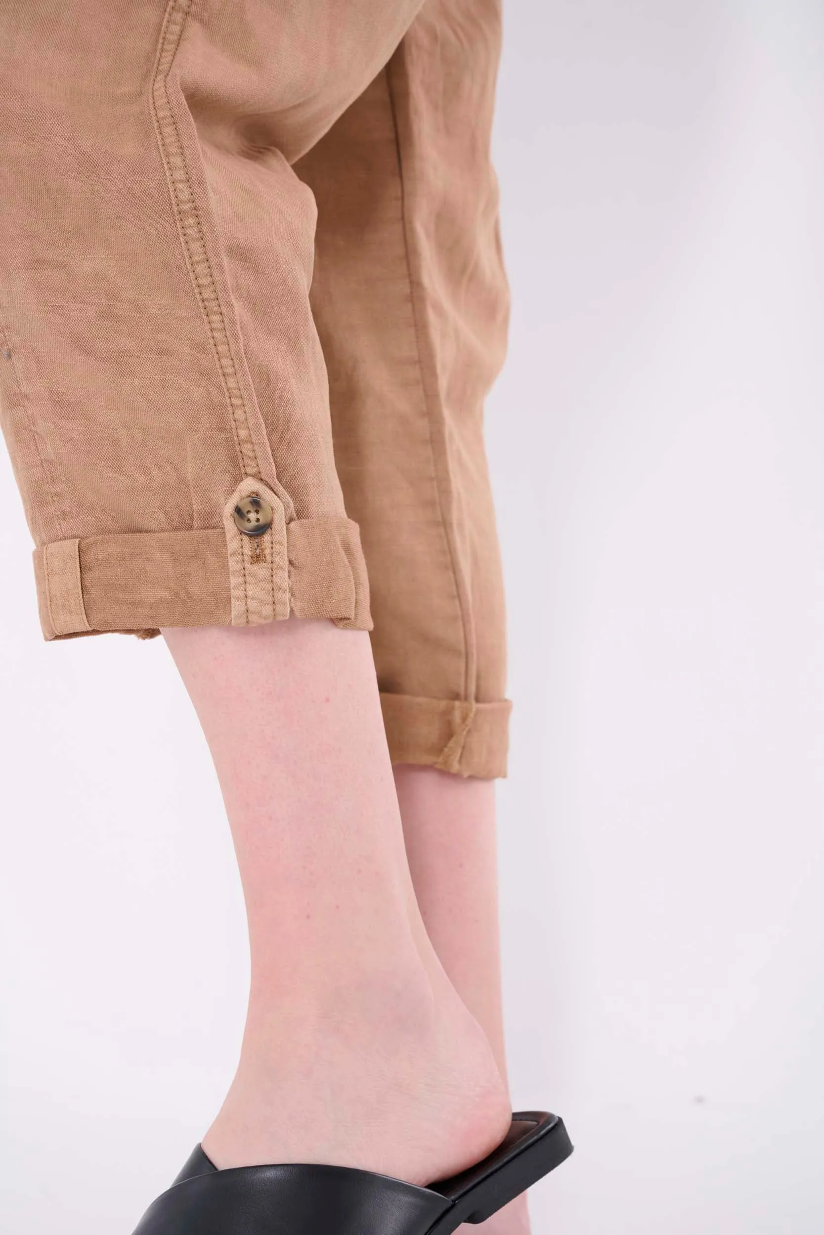 Nicola Solid Pleated Pant