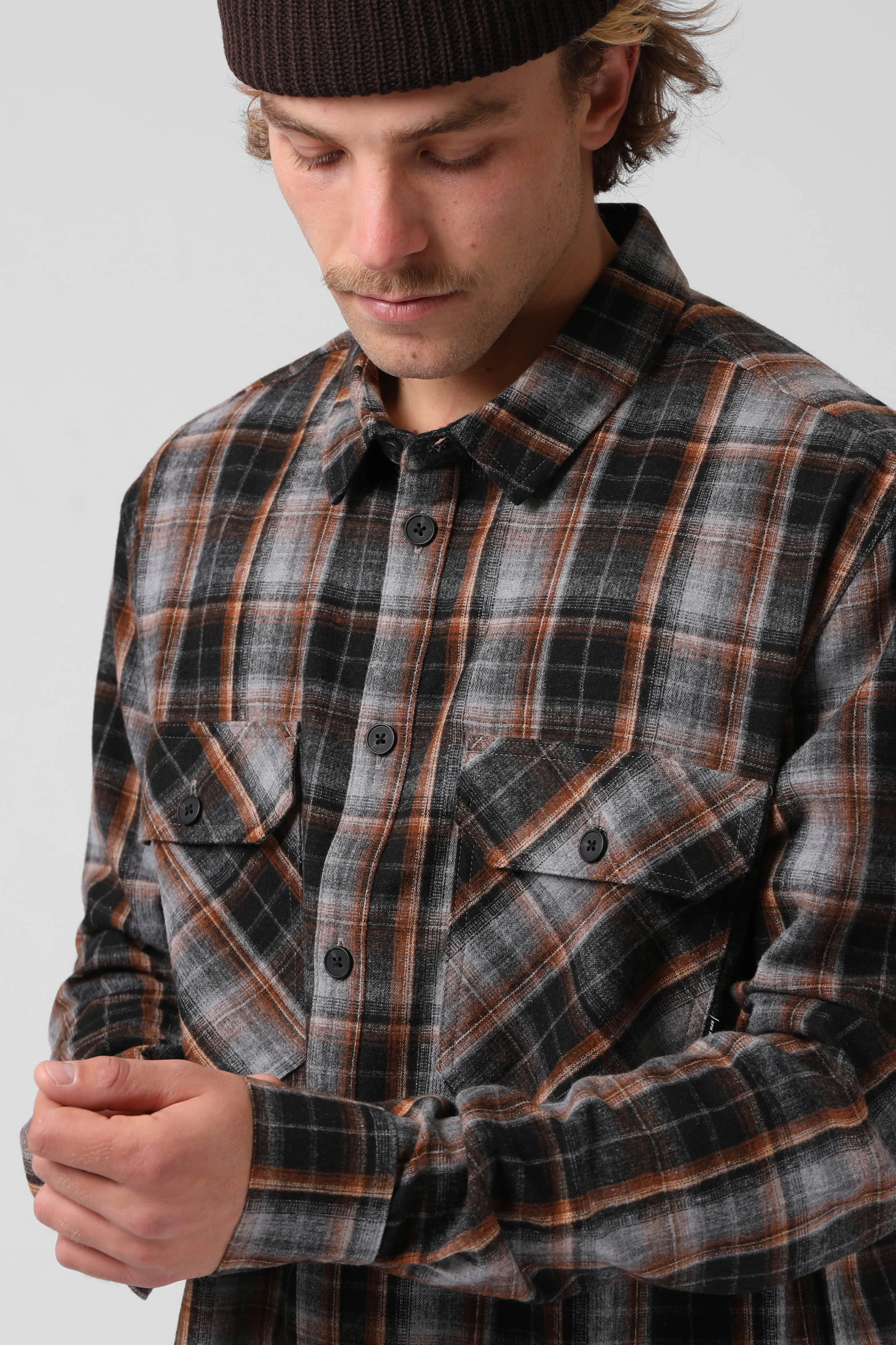 Plaid L/S Shirt - Navy / Rust