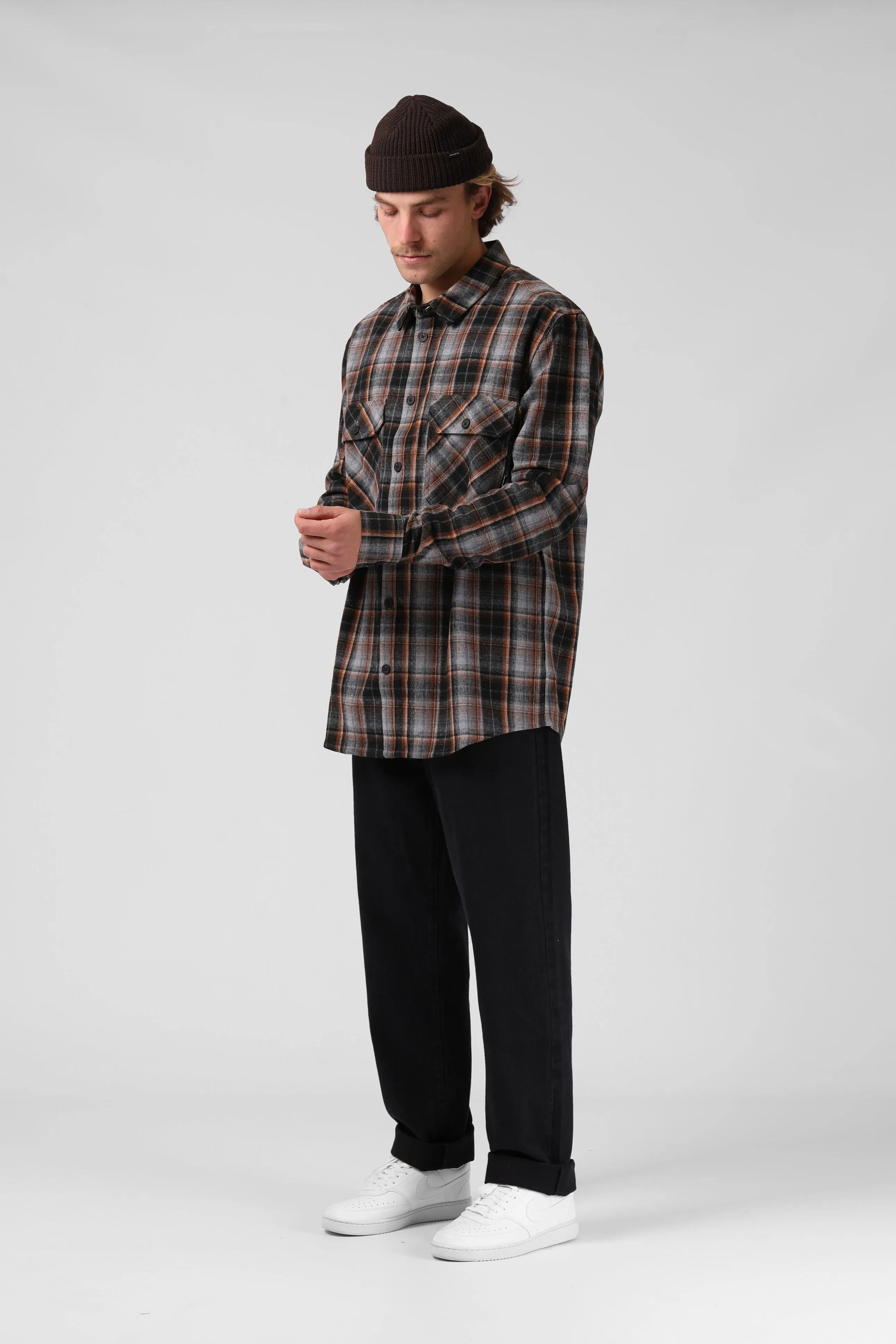 Plaid L/S Shirt - Navy / Rust