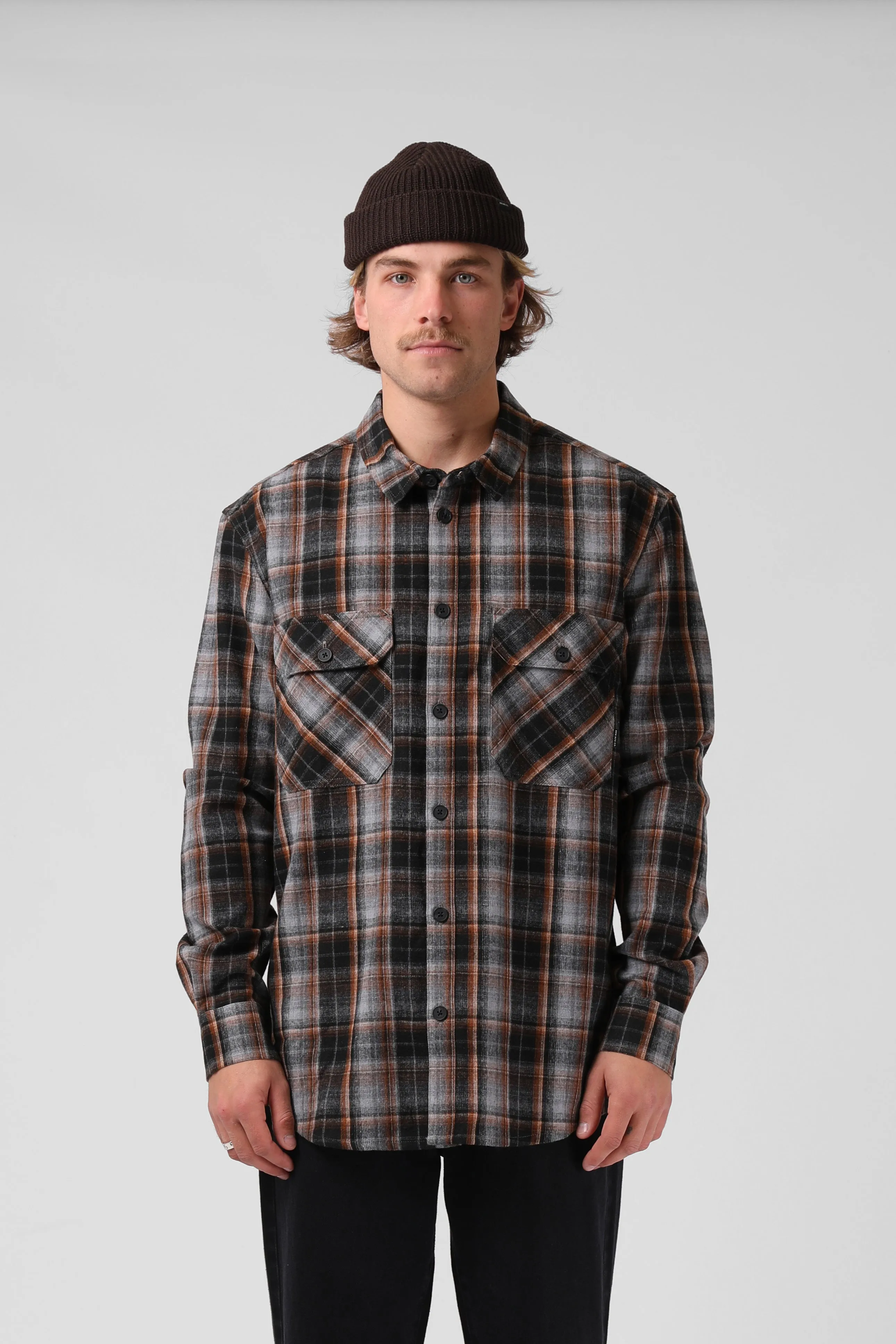 Plaid L/S Shirt - Navy / Rust