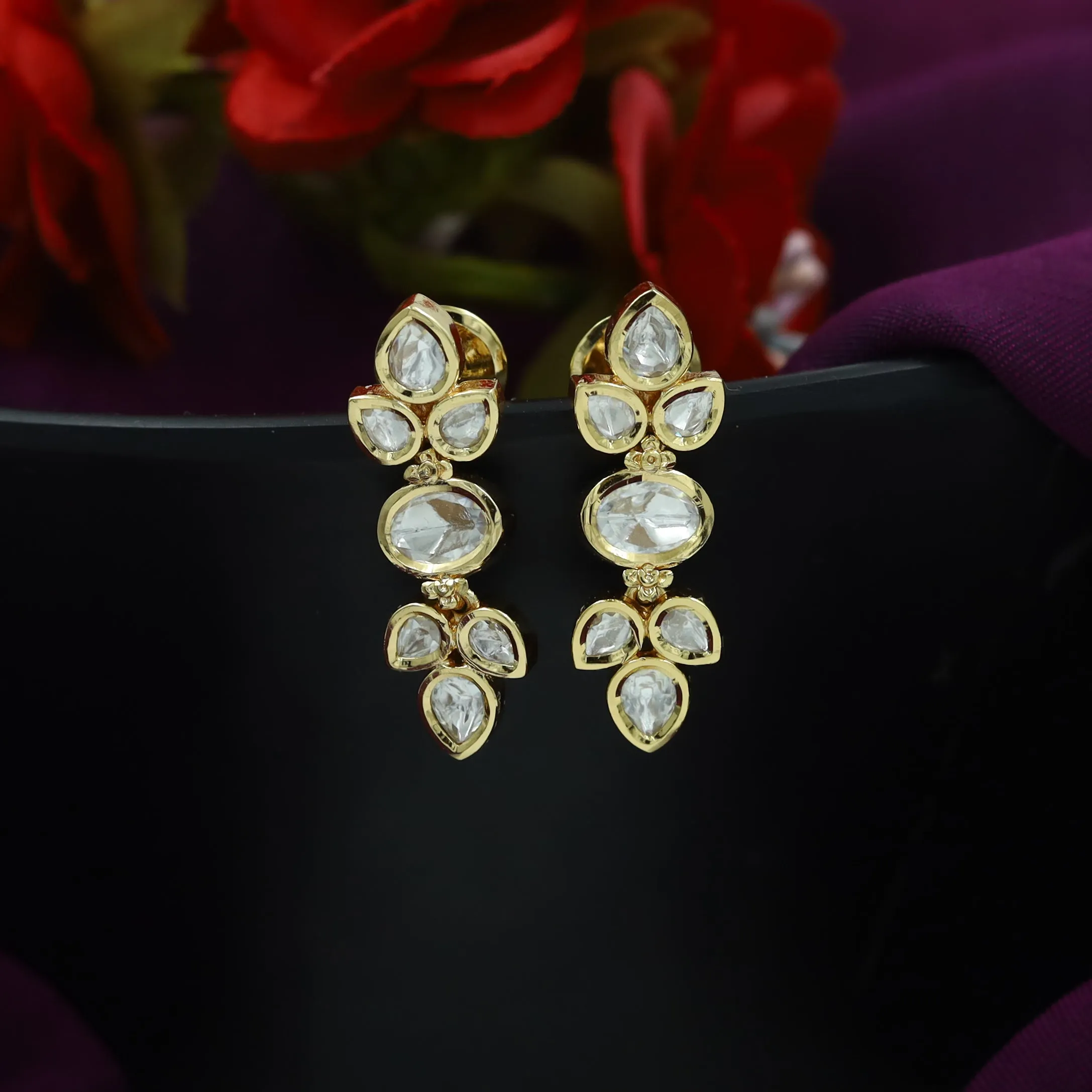 Round Neck Kundan Necklace Set 15612-28