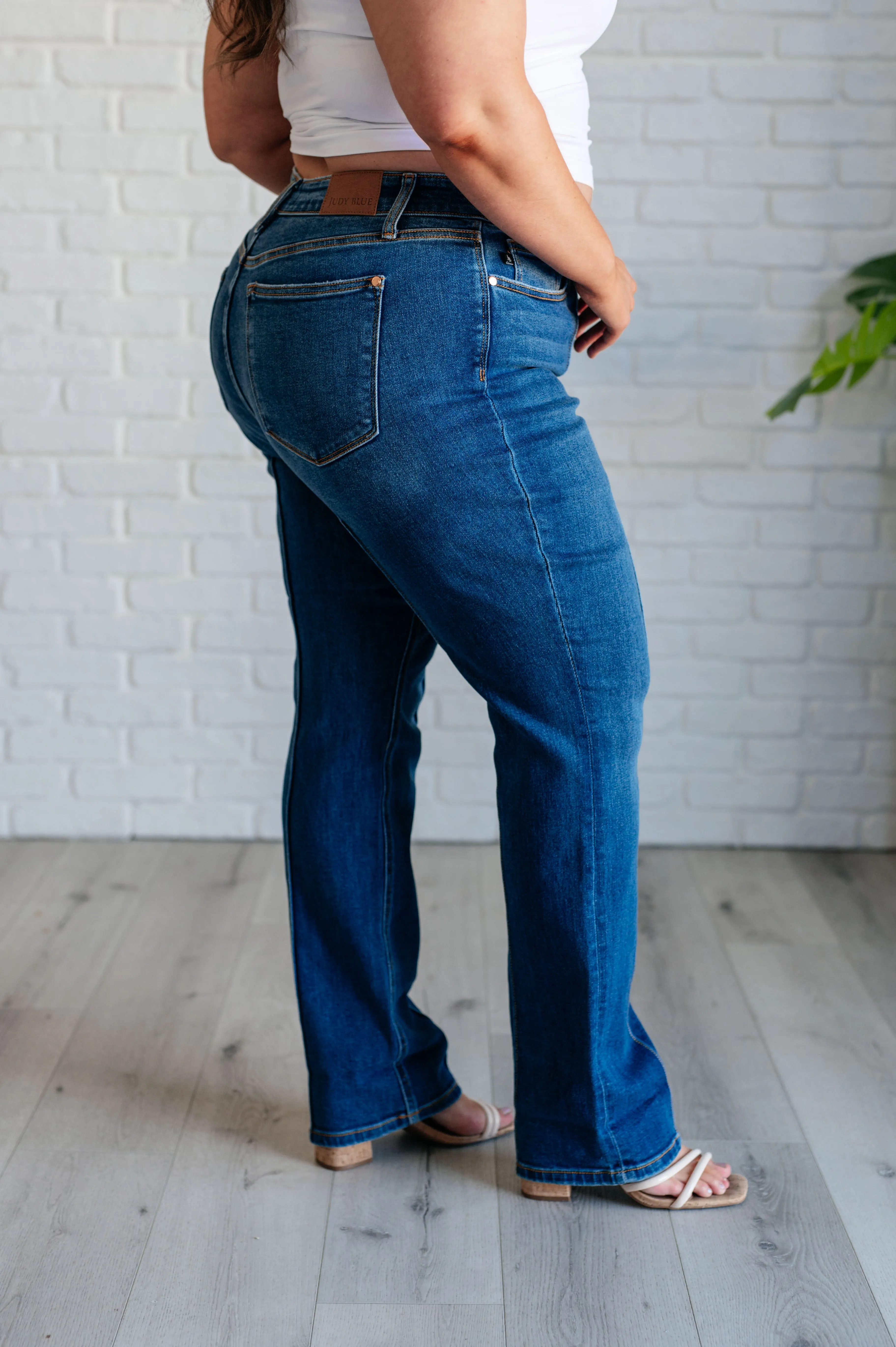 Seam Detail Straight Jeans