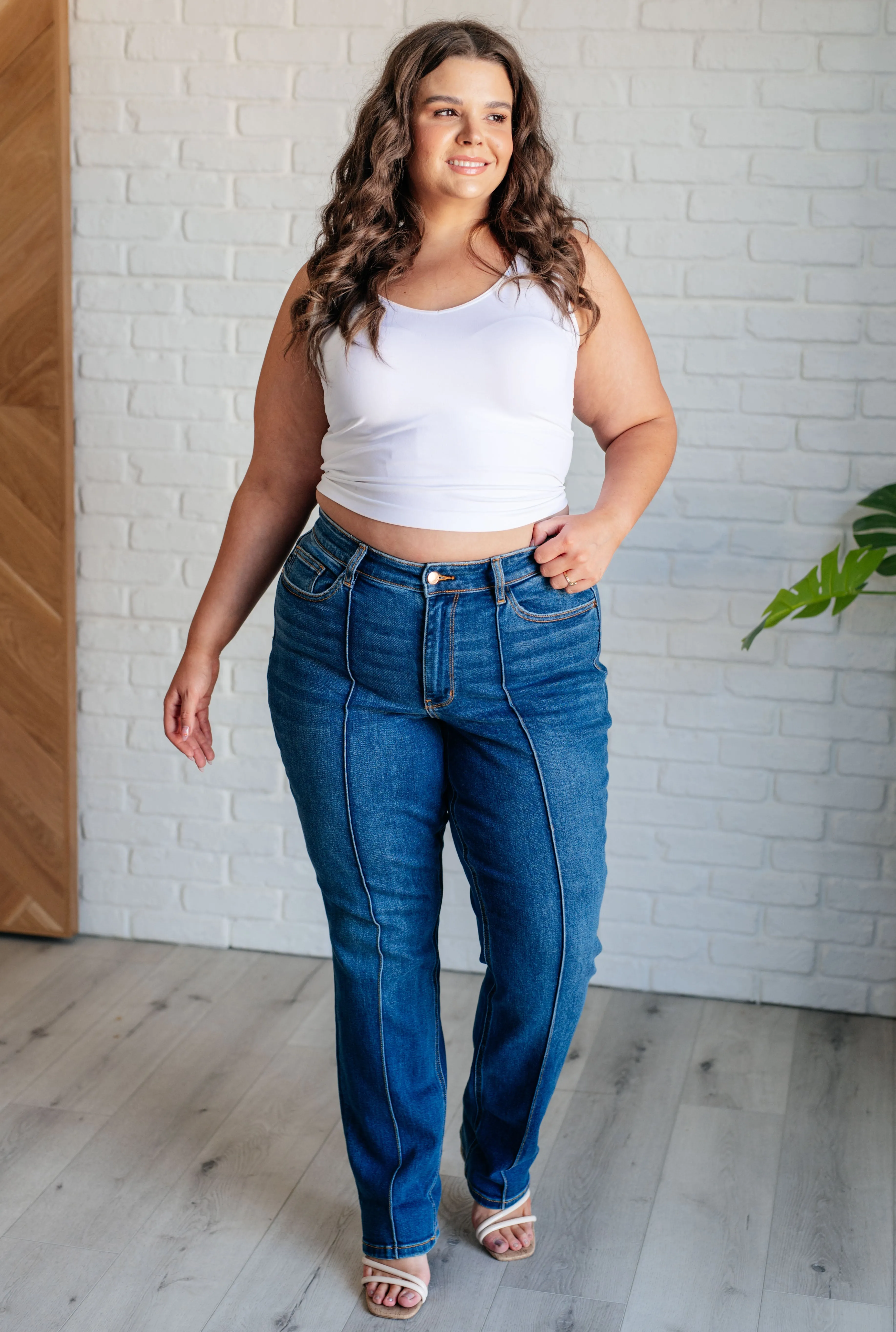 Seam Detail Straight Jeans