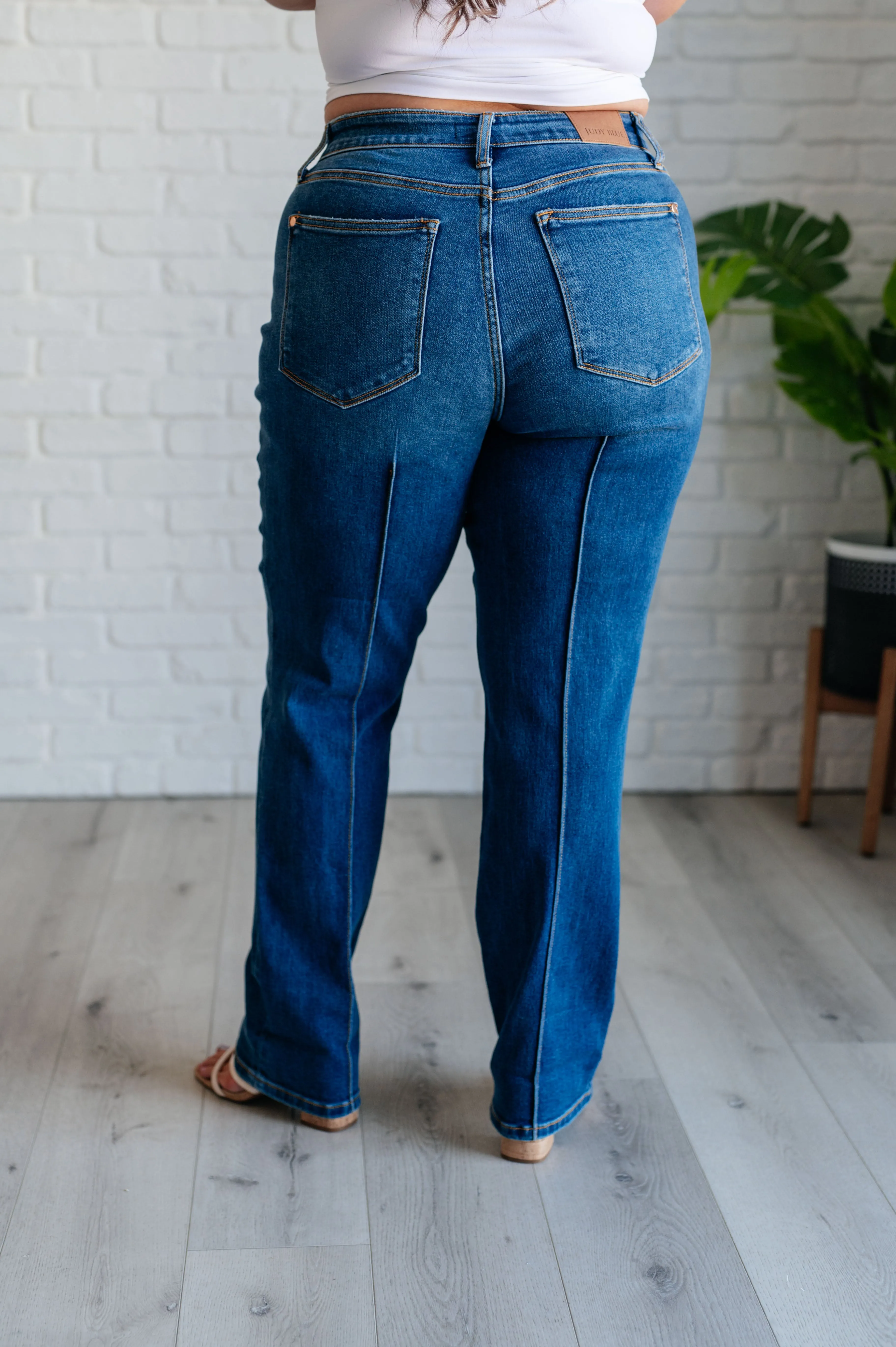 Seam Detail Straight Jeans