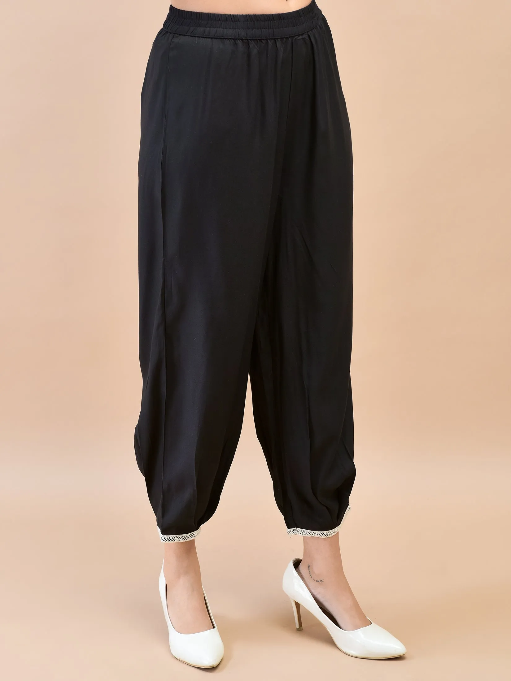 Women Liva (Rayon) Black Floral Print Kurta With Harem Pant