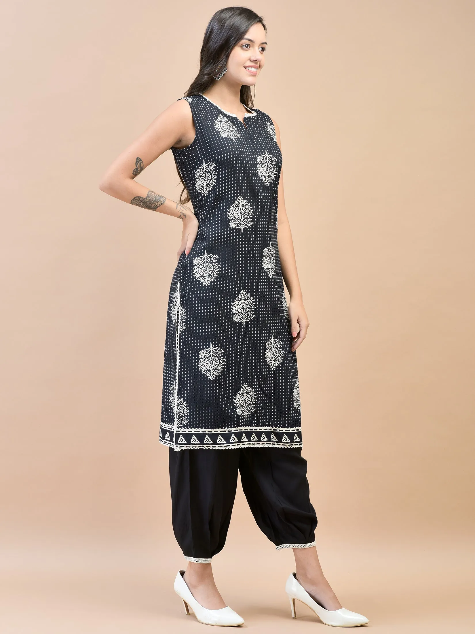 Women Liva (Rayon) Black Floral Print Kurta With Harem Pant